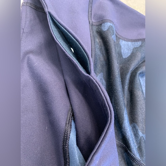 LULULEMON Navy cropped leggings - Picture 6 of 10